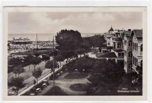 Ahlbeck Ostseebad Ahlbeck mit Strandpartie und Hotels gelaufen 1931. Gute Erhaltung.