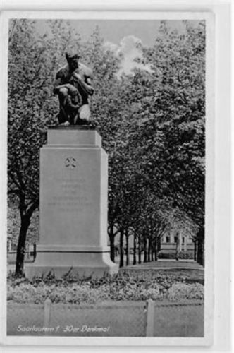 Saarlouis Saarlouis. ein Blick auf das 30er Denkmal ungelaufen Ecken mit Albumabdrücken, sonst gut erhalten