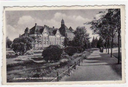 Eilenburg mit Städtischer Oberschule gelaufen, Marke entfernt. Leicht fleckig, sonst gut erhalten.