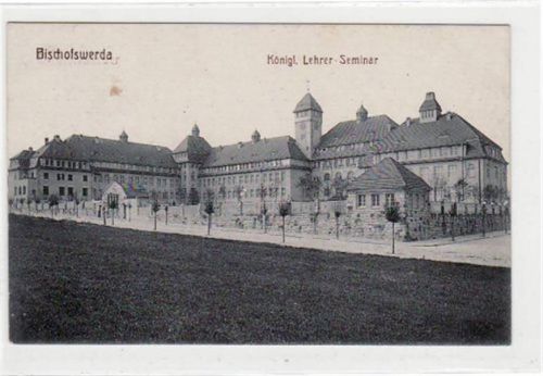 Bischofswerda Bischofswerda mit Königl. Lehrer Seminar gelaufen von 1918. Leicht fleckig, sonst gut erhalten.