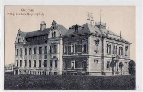 Glauchau mit König Friedrich - August - Schule gelaufen von 1919. Gute Erhaltung.