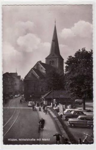 Hilden Hilden mit Mittelstraße und Markt. Karte beschrieben. Leichter Bug oben in der Mitte, kleines Loch oben in der Mitte vom Reißnagel, leichter Stempeldurchdruck, sonst gut erhalten