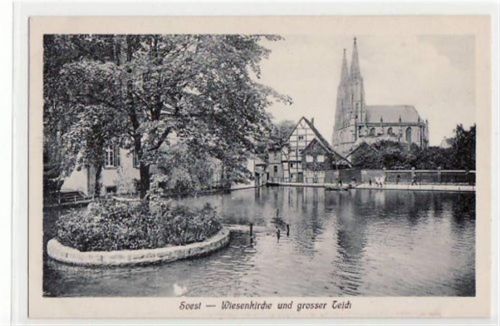Soest Soest mit Wiesenkirche und grosser Teich ungelaufen Ecken mit Albumabdrücken, sonst gut erhalten