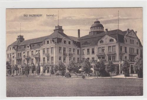 Bad Salzschlirf Bad Salzschlirf. Ansicht auf den Badehof ungelaufen Ecken mit Albumabdrücken, leicht bügig, sonst gut erhalten