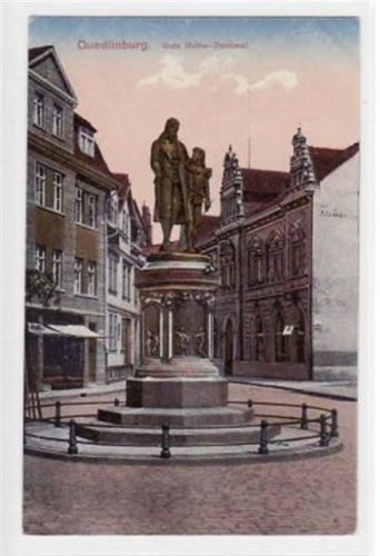 Quedlinburg Quedlinburg mit Guts Muths - Denkmal ungelaufen An den Ecke n leichte Abdrücke vom Album, sonst gut erhalten.