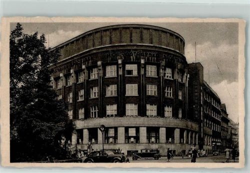 Ostrava Städt. Sparkasse Oldtimer Mann Frau Uhr