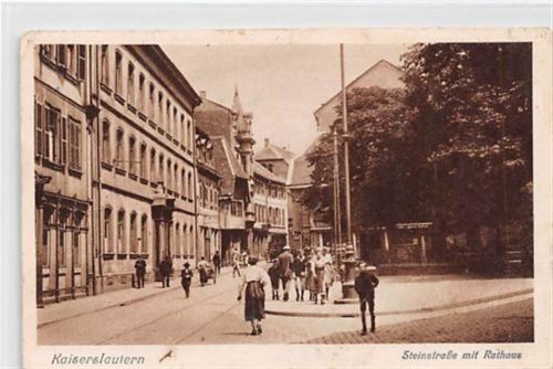 Kaiserslautern Kaiserslautern. Steinstraße Rathaus gelaufen. Marke entfernt, leichte Abrissspuren. Leicht fleckig, leichte Eckabschürfungen, leicht bügig, sonst gut erhalten