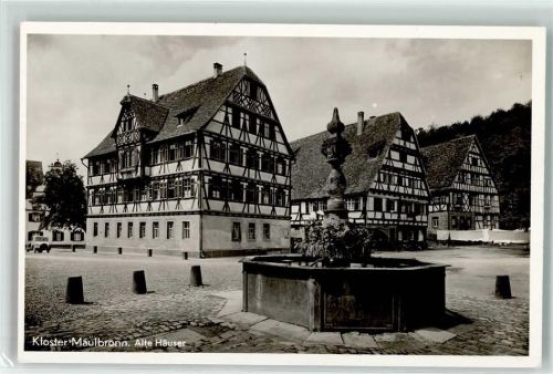 Maulbronn Fachwerkhäuser Brunnen