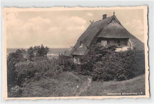 Ostsseebad Ahrenshoop. Idyllisches Landhaus gelaufen. Gute Erhaltung.