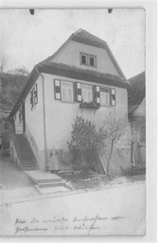 Seltene Fotokarte Mühlacker. ein Einzelgebäude mit Frau davor. gelaufen. Gute Erhaltung.