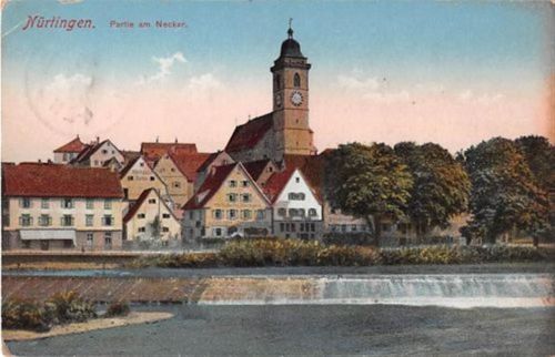 Nürtingen. Partie am Neckar mit Häuserreihe und Kirche gelaufen. Leichter Stempeldurchdruck, kleiner Knick unten rechts und oben links, leichte Abschürfungen, sonst gut erhalten