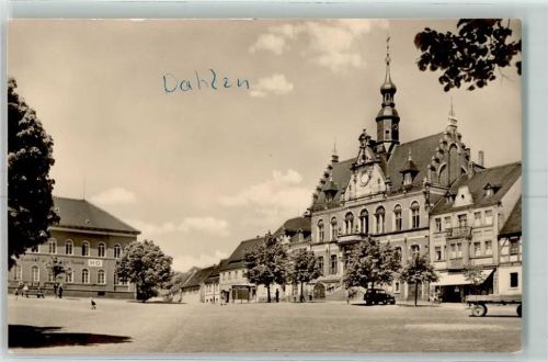 Dahlen Rathaus Marktplatz HO Hotel Auto