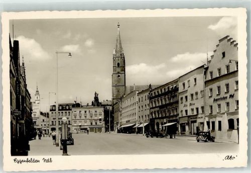 Eggenfelden Stadtplatz Stadtpfarrkirche Gasthaus Bayerischer Hof SHELL-Tankstelle