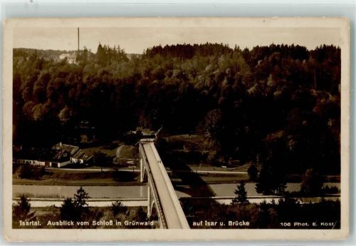 Grünwald Ausblick vom Schloss isar Brücke Fabrik Schornstein