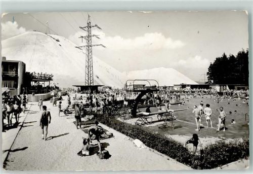 Hirschau Schwimmbad Sprungturm Badegäste