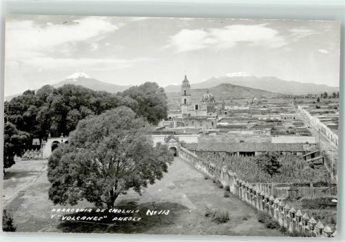 Puebla Parroquia de Cholula y Volcanes