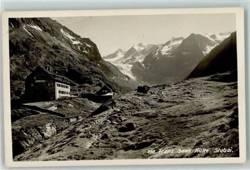 Franz Senn Hütte Stubai Schnee