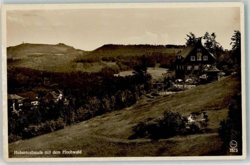 Waltersdorf Hunertusbaude mit dem Hochwald