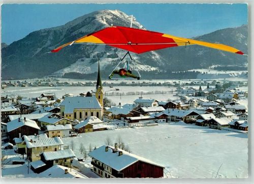 6344 Kössen Foto AK 1. Österreichische Drachenfliegerschule Winter Schnee Kirche Sport