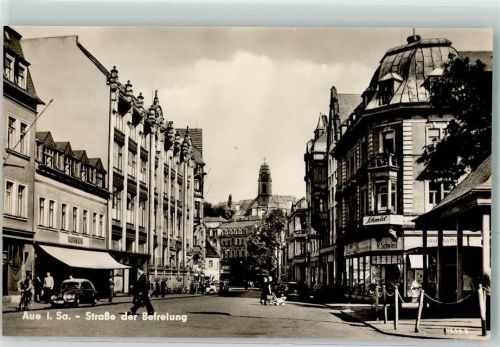 Aue Straße der Befreiung Auto Oldtimer