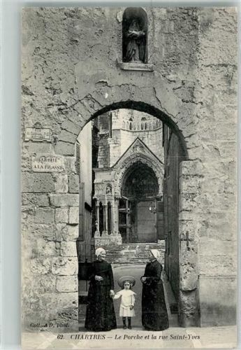 Chartres 1903 le Porche et la Rue Saint Yves