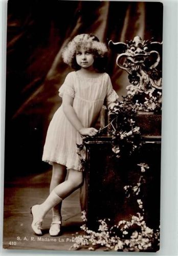 S.A.R. Madame la Princesse Marie-Jose Chliche Boute Nr. 410