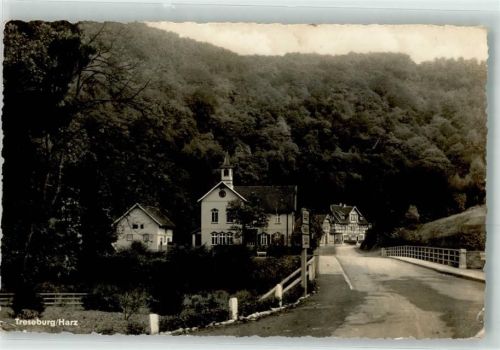 Treseburg Ortsstraße mit Kirche