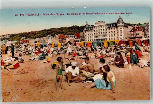 Trouville-sur-Mer Reine des Plages La Plage et le Trouville Palace Bademode Strand Zelt