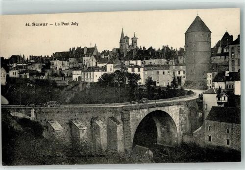 Semur-en-Auxois le Pont Joly