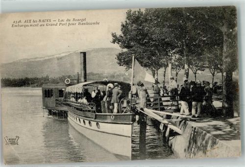 Aix-les-Bains Lac du Boarget Embarquement au Grand Port pour Hautecombe Seitenraddampfer