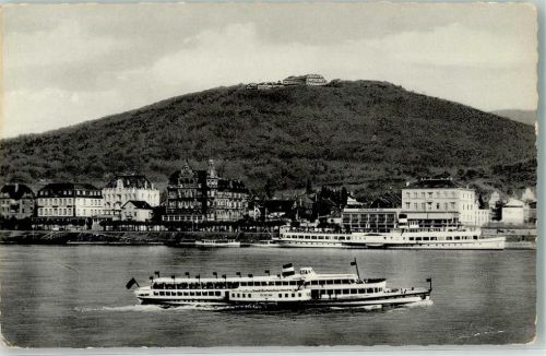 Königswinter Rheinschifffahrt MS Goethe vor Königswinter und dem Petersberg