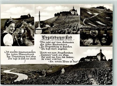 97332 W8712 Vogelsburg Foto AK Vogelsburger Lied Wein Frau Tracht Kirche Bocksbeutel Glas