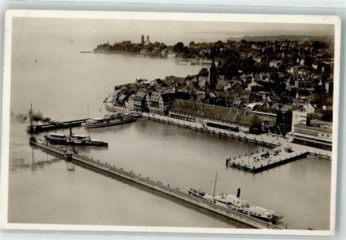 Friedrichshafen Fliegeraufnahme Luft-Hansa AG Hafen