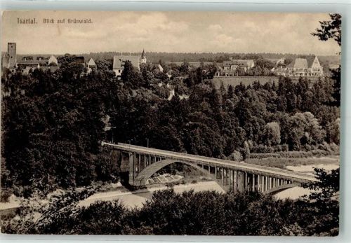 Grünwald mit Gasthaus zur Römerschanze Schloss Grünwald und Isarbrücke Fotograf Lorenz Fränzl