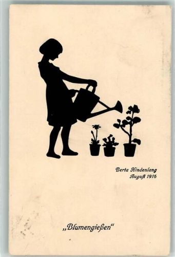 1920 Berta Hindenlang Dritte Reihe Gießkanne