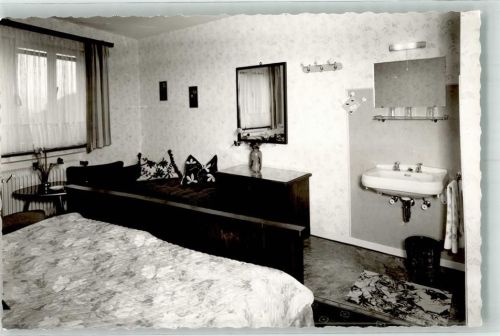 Schuld Gästezimmer im Hotel zur Linde Foto Original aus Archiv eines Ansichtskartenverlags Ort handschriftlich