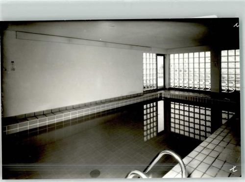 Dotzlar Foto Original aus Archiv eines Ansichtskartenverlags Berghaus Anja Schwimmbad Ort handschriftlich
