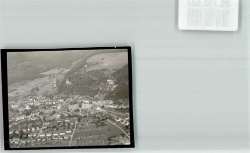Schwalenberg Fliegeraufnahme vom Ort und der Burg Schwalenberg Foto Original aus Archiv eines Ansichtskartenverlags Ort handschriftlich