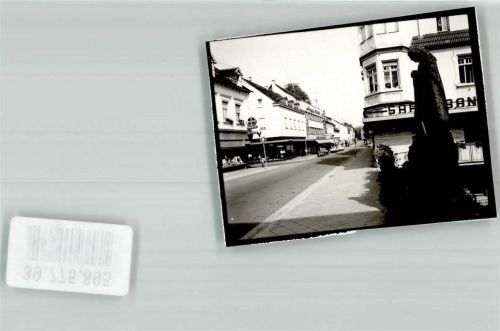 St. Wendel Innerstädtische Straße mit Apotheke Foto Original aus Archiv eines Ansichtskartenverlags Ort handschriftlich