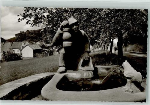 Dahn Denkmal Elwentritschen Brunnen