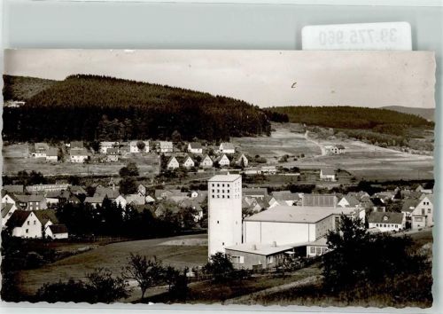 Ewersbach mit Kath. Kirche Herz Mariä Foto Original aus Archiv eines Ansichtskartenverlags Ort handschriftlich