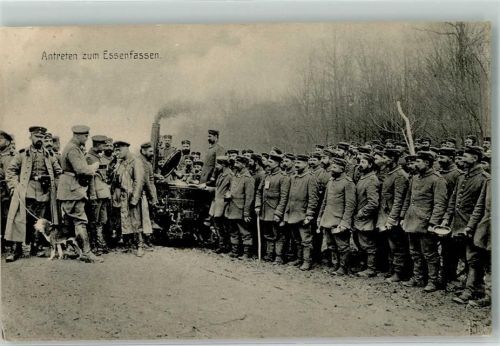 1916 Deutsche Landser in Uniform mit Hund treten zum Essenfassen an der Feldküche an Verlag Schaar & Dathe Nr. 226 Feldpost WK I Bayer. 6. Res.-Div.