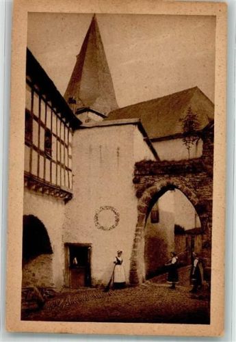 Kronenburg Gotischer Torbogender Befestigungsanlage