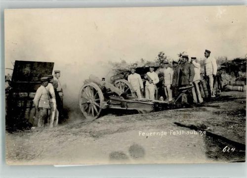 Eine feuernde deutsche Feldhaubitze Fotograf Hermann Eckner