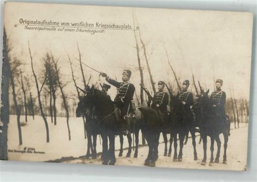 Deutsche Deutsche Husarenpatrouille in Uniform am westlichen Kriegsschauplatz