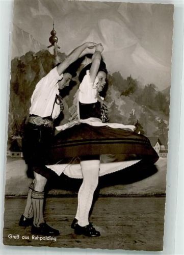 Ruhpolding Dirndl Lederhose