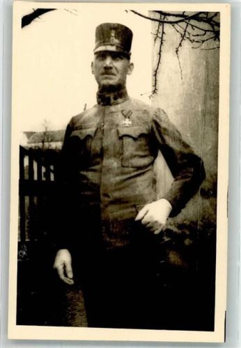 Landser in Uniform der KuK-Armee mit Orden WK I