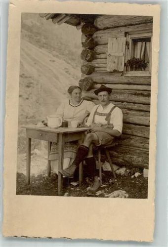 Gedeckter Tisch Tracht