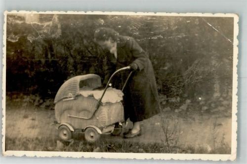 Parchim Kinderwagen Frau Ort handschriftlich Privatfoto KEINE AK