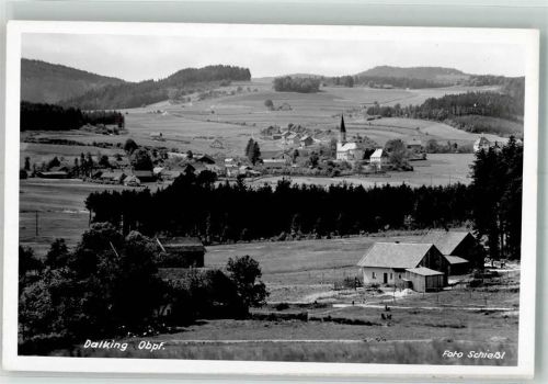Dalking mit Kirche St. Peter und Paul Fotograf Schießl